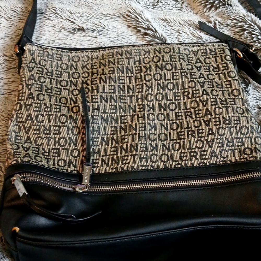 Kenneth Cole Reaction  shoulder bag